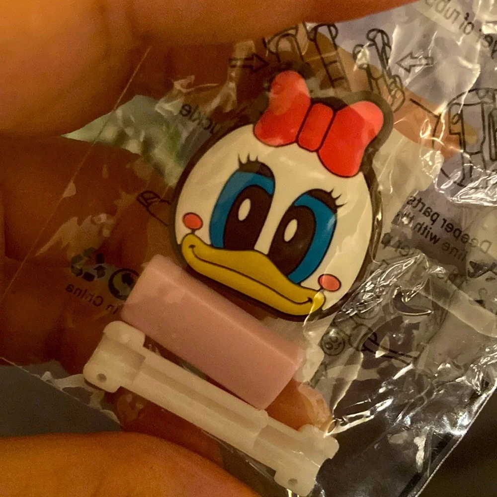 Daisy Duck Phone Charger Protector